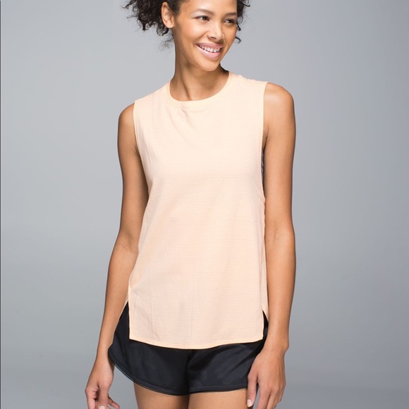 lululemon athletica Tops - Lululemon Yogi Muscle Tee
